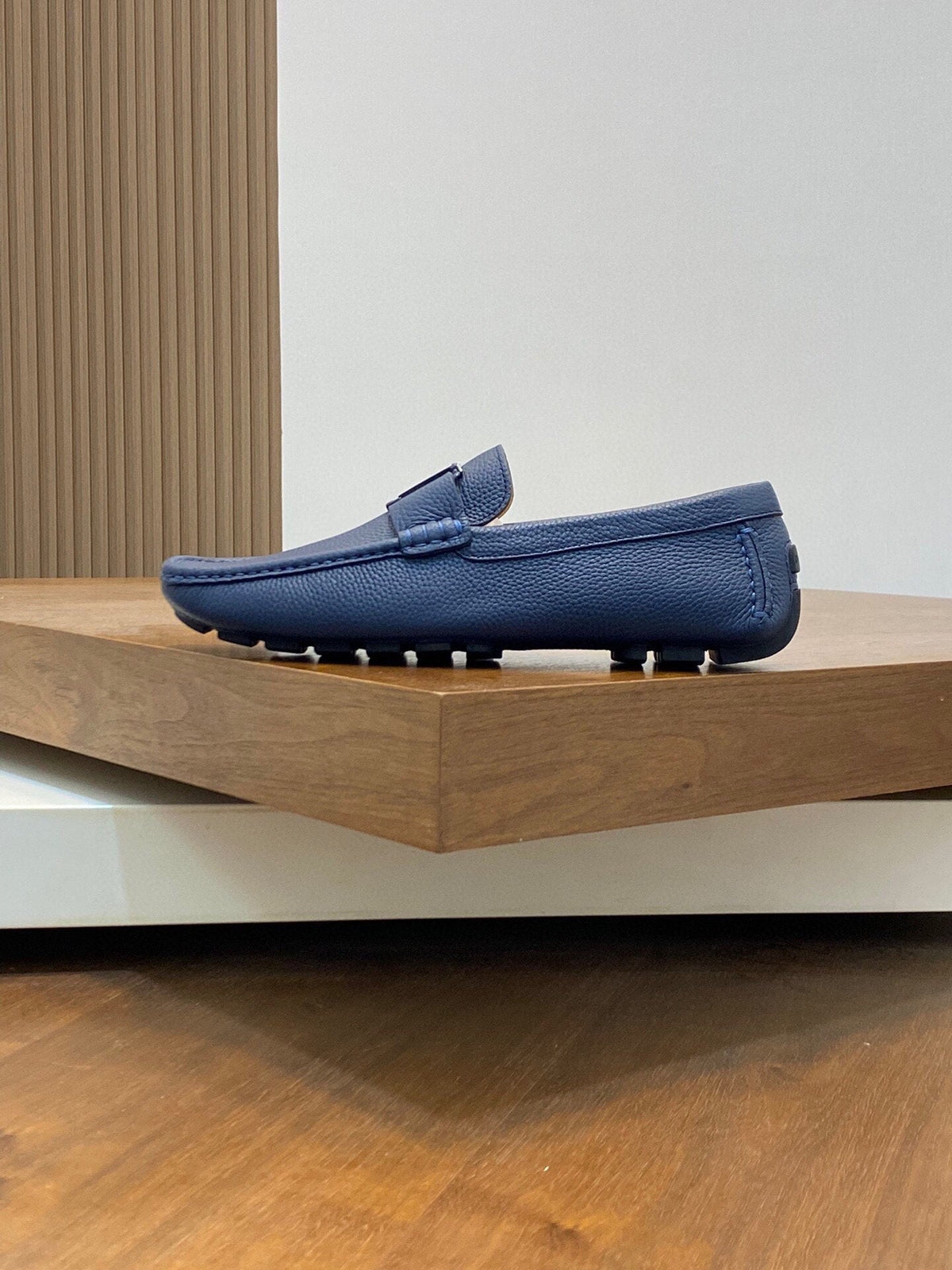 LV LOAFER IN NAVY BLUE WRINKLE CALFSKIN