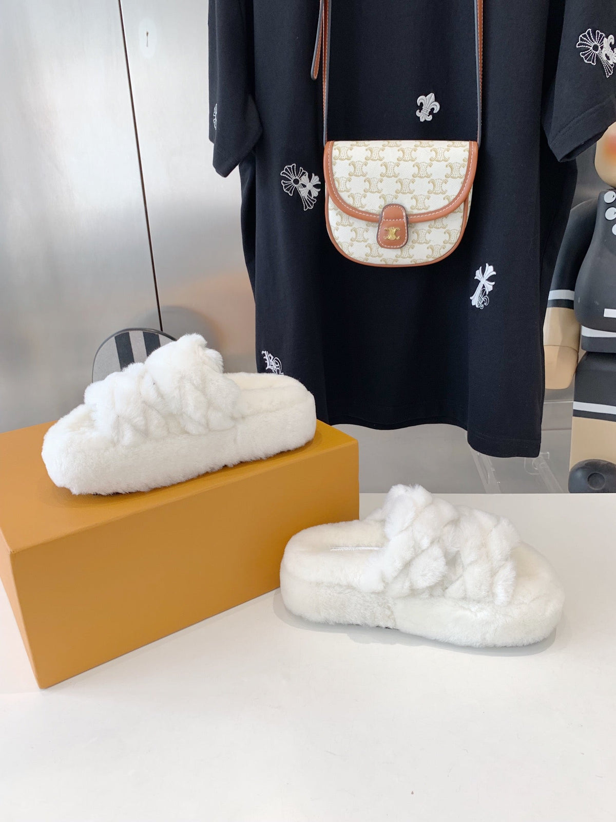 LV Sunset Platform Comfort Mule White Fleece