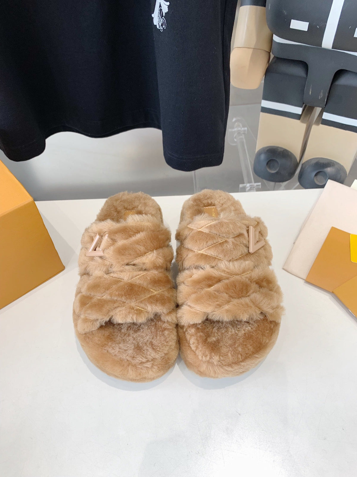 LV Sunset Platform Comfort Mule Beige Fleece