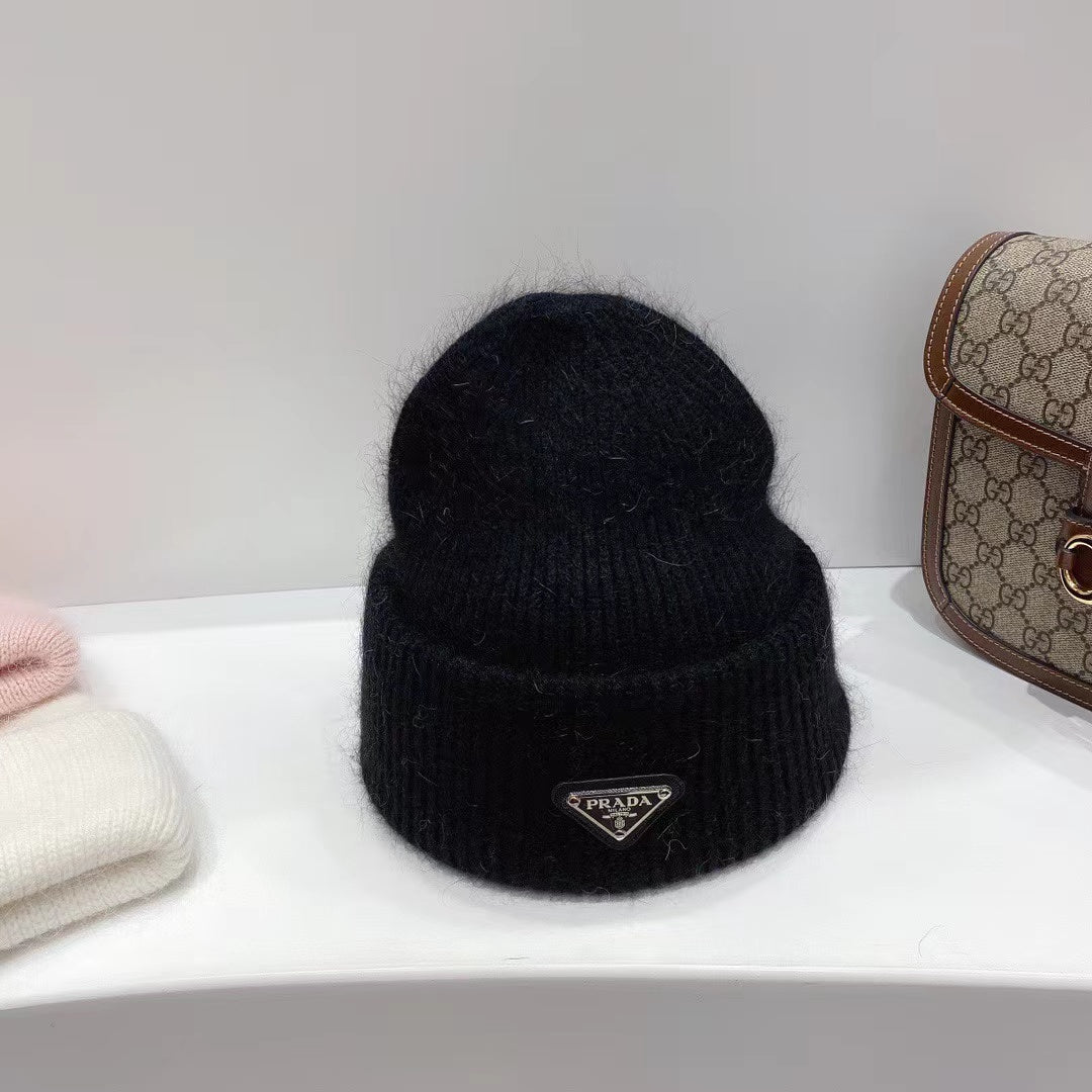 PRA BLACK WOOL BEANIE