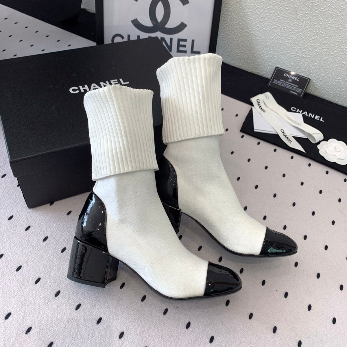 CC Short Boots 55mm White Black Wool Mix Glossy Cowhide 938067