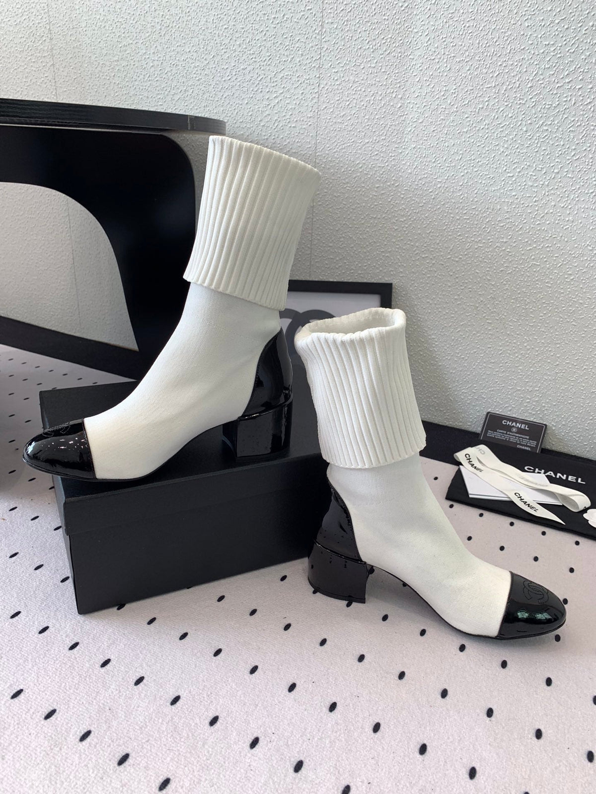 CC Short Boots 55mm White Black Wool Mix Glossy Cowhide 938067