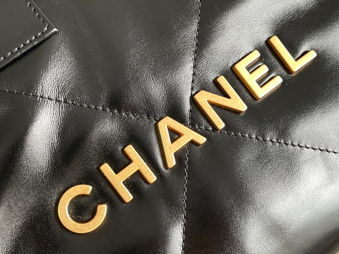 24B CC 22 Hobo Bag 35cm Black Lambskin Gold Hardware