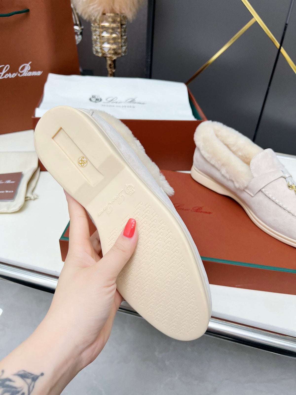 LP Summer Charm Walk Loafer Cream Suede Lamb Fur