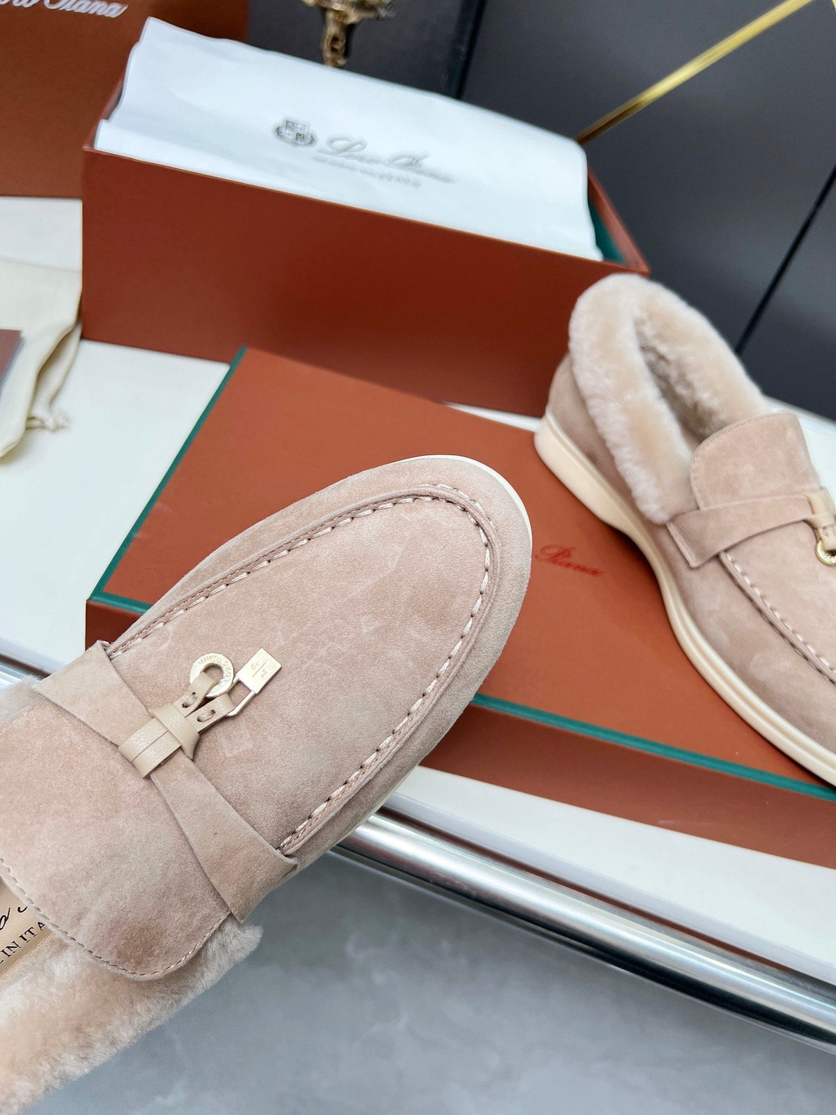 LP Summer Charm Walk Loafer Rose Beige Suede Lamb Fur