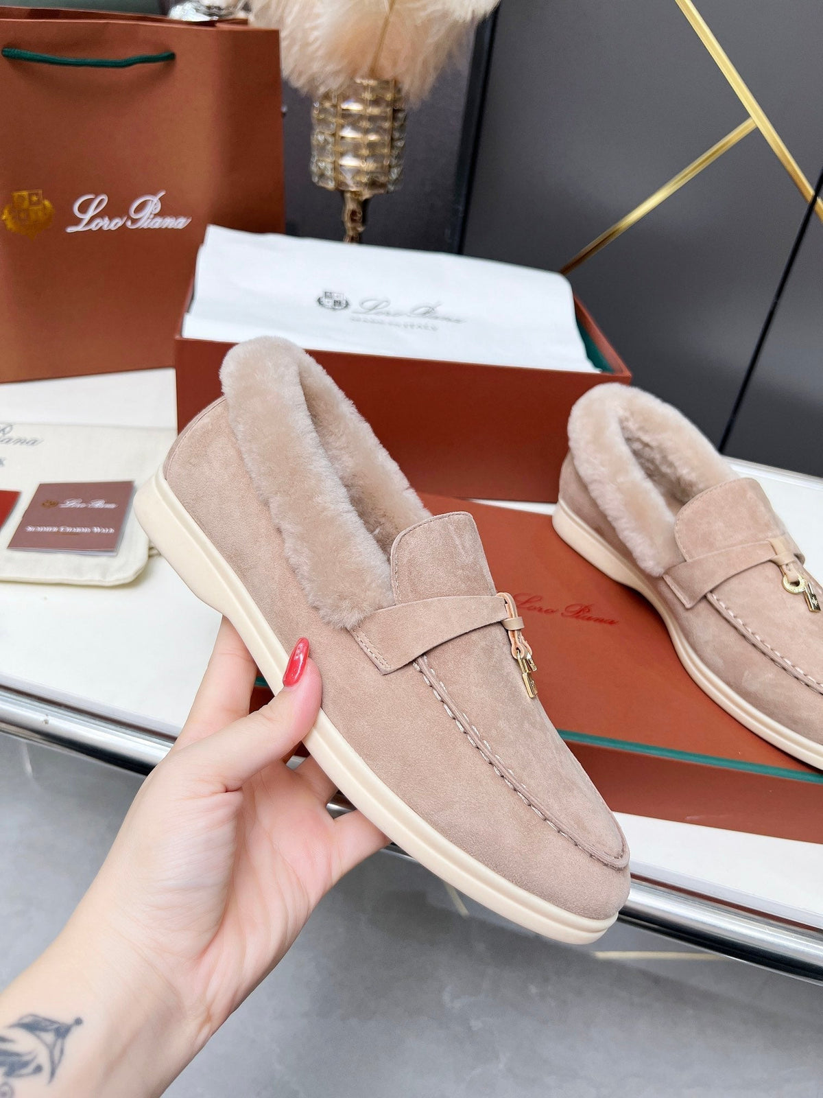 LP Summer Charm Walk Loafer Rose Beige Suede Lamb Fur