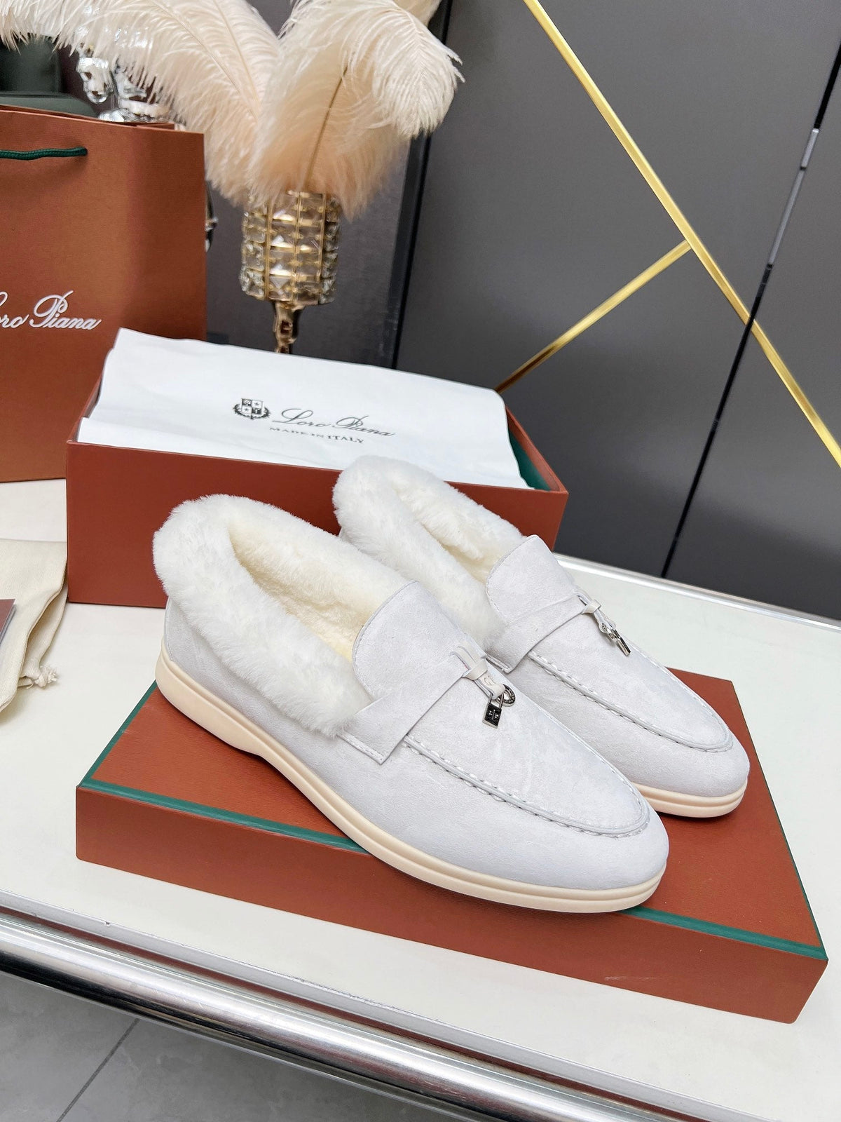 LP Summer Charm Walk Loafer Light Grey Suede Lamb Fur