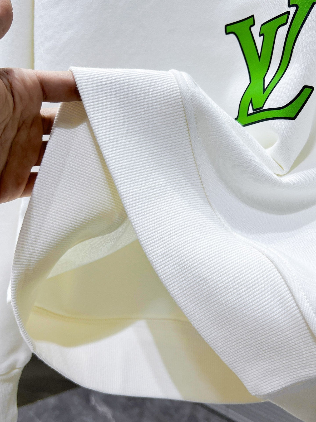 LV SWEATER IN WHITE POLYAMIDE FABRIC 238800