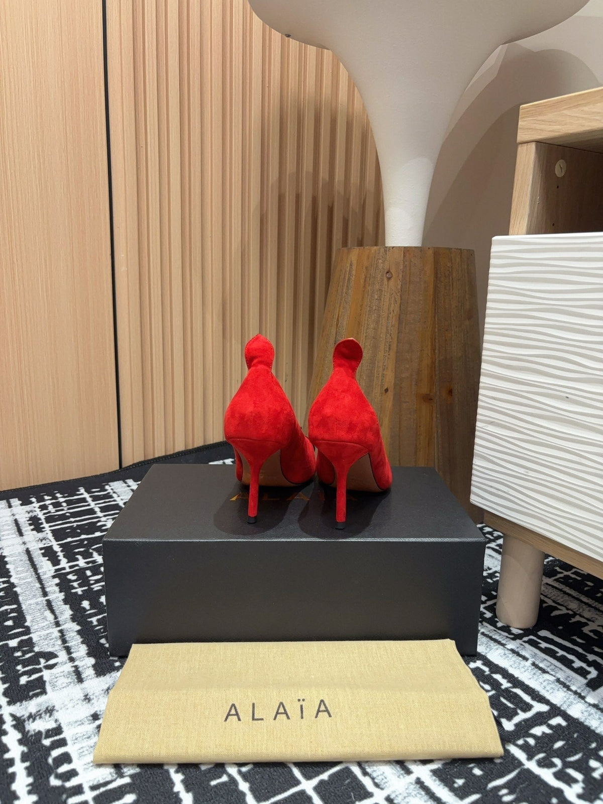 Alaia Pump Coeur 85mm In Red Suede 933079