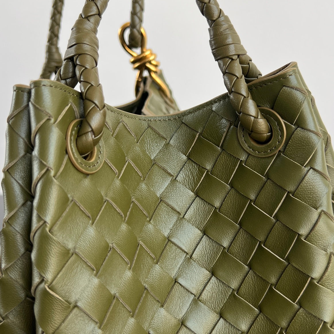 BV Intrecciato 30cm Bag Olive Green Leather 532266