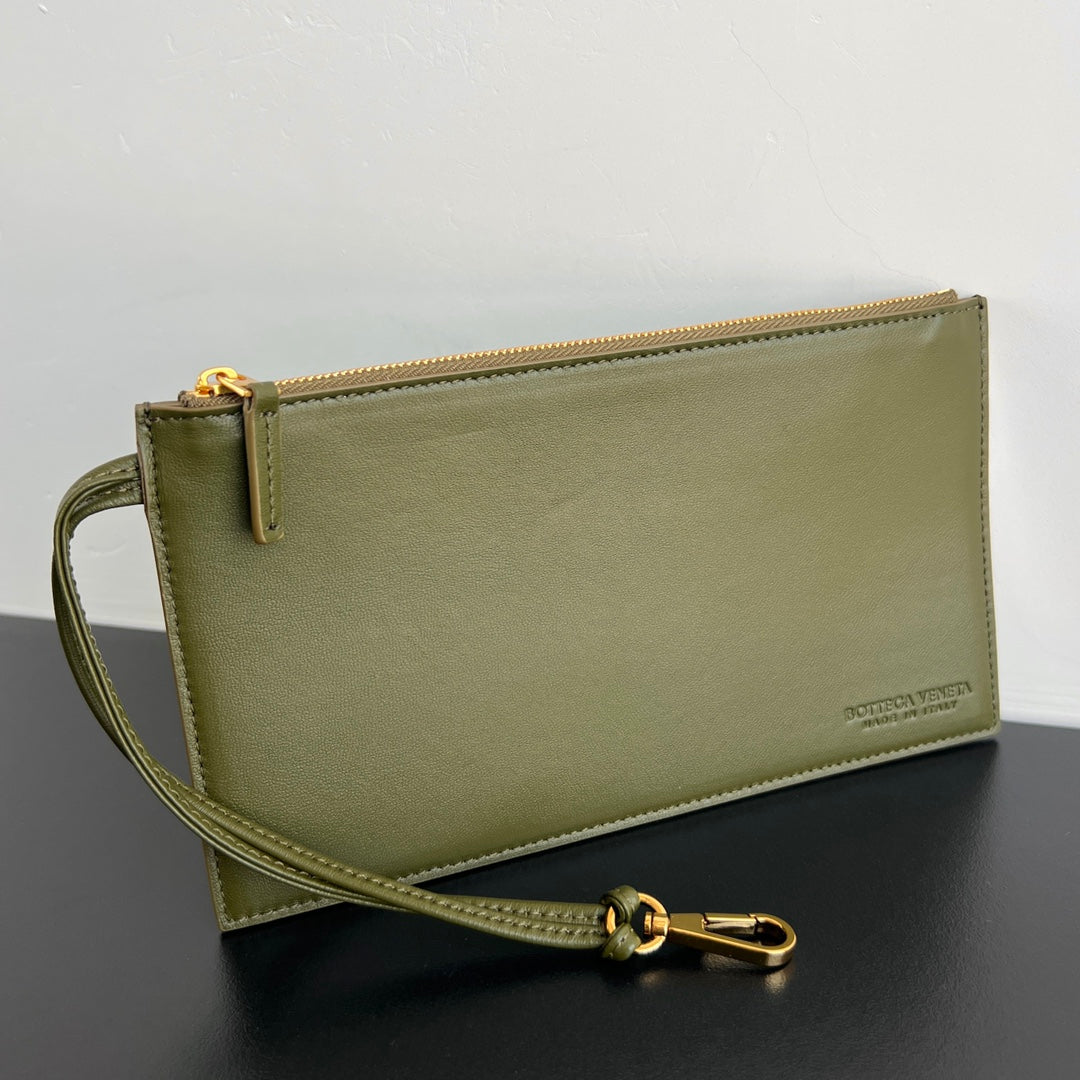 BV Intrecciato 30cm Bag Olive Green Leather 532266