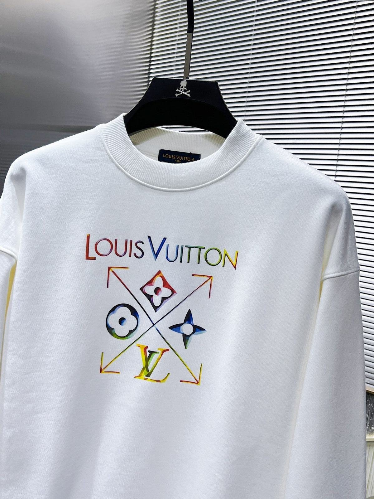 LV SWEATER IN WHITE COTTON 238811