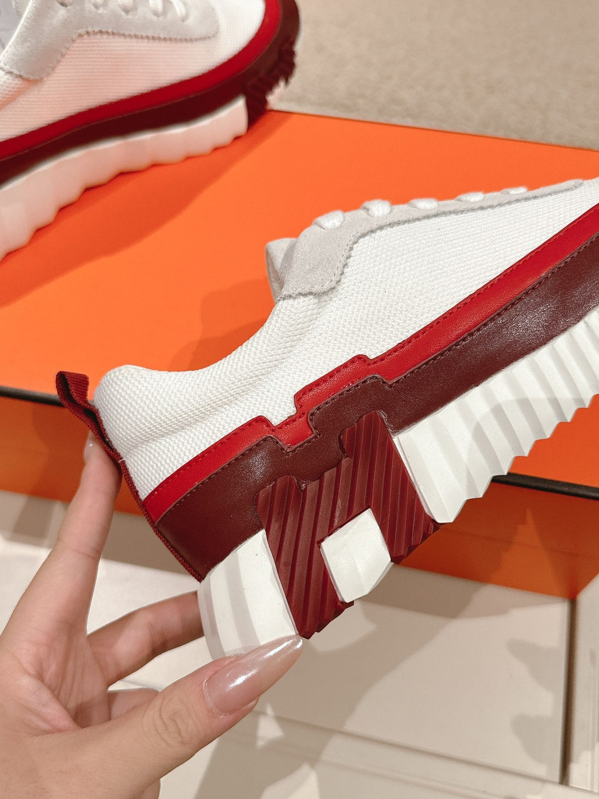 HM Men's Sneaker White Red Goatskin Suede 578952