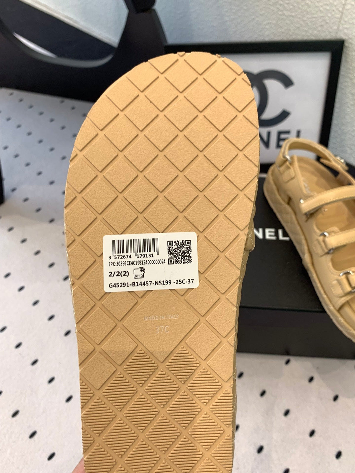 CC Sandals In Dark Beige Lambskin 146999