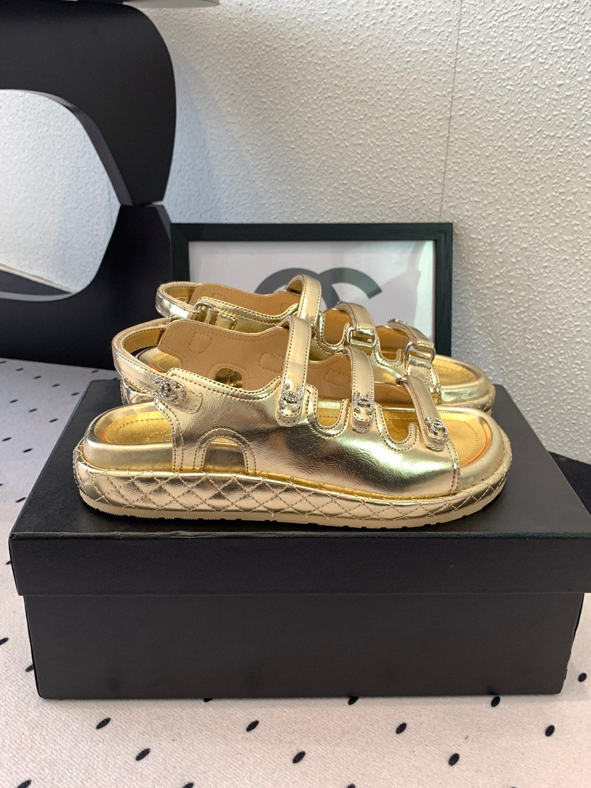 CC Sandals In Gold Lambskin 147002