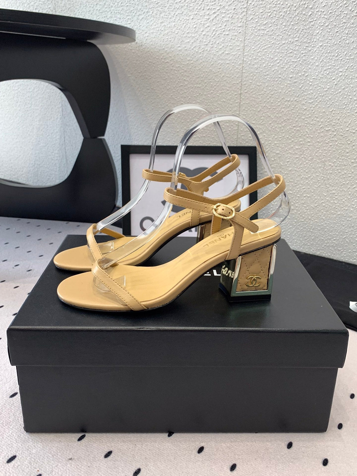 CC Sandal In Dark Beige Lambskin 147094