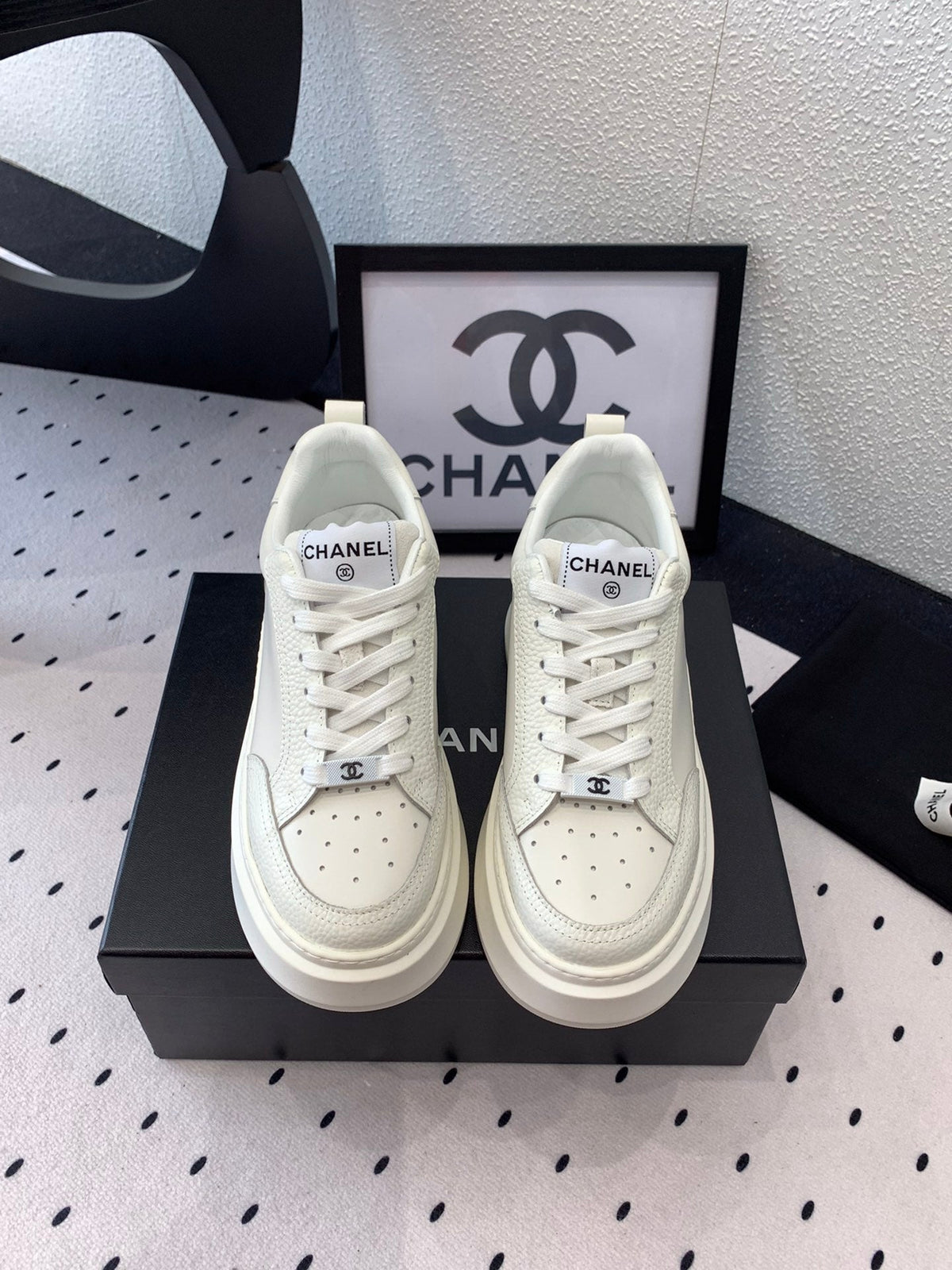 CC Sneaker In White Cowhide 147103