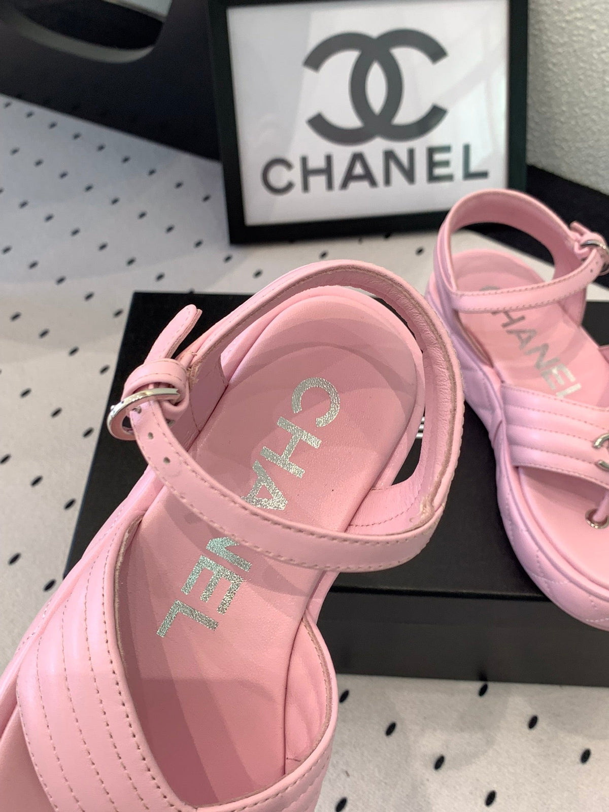 CC Thong Sandals In Pink Lambskin 147035