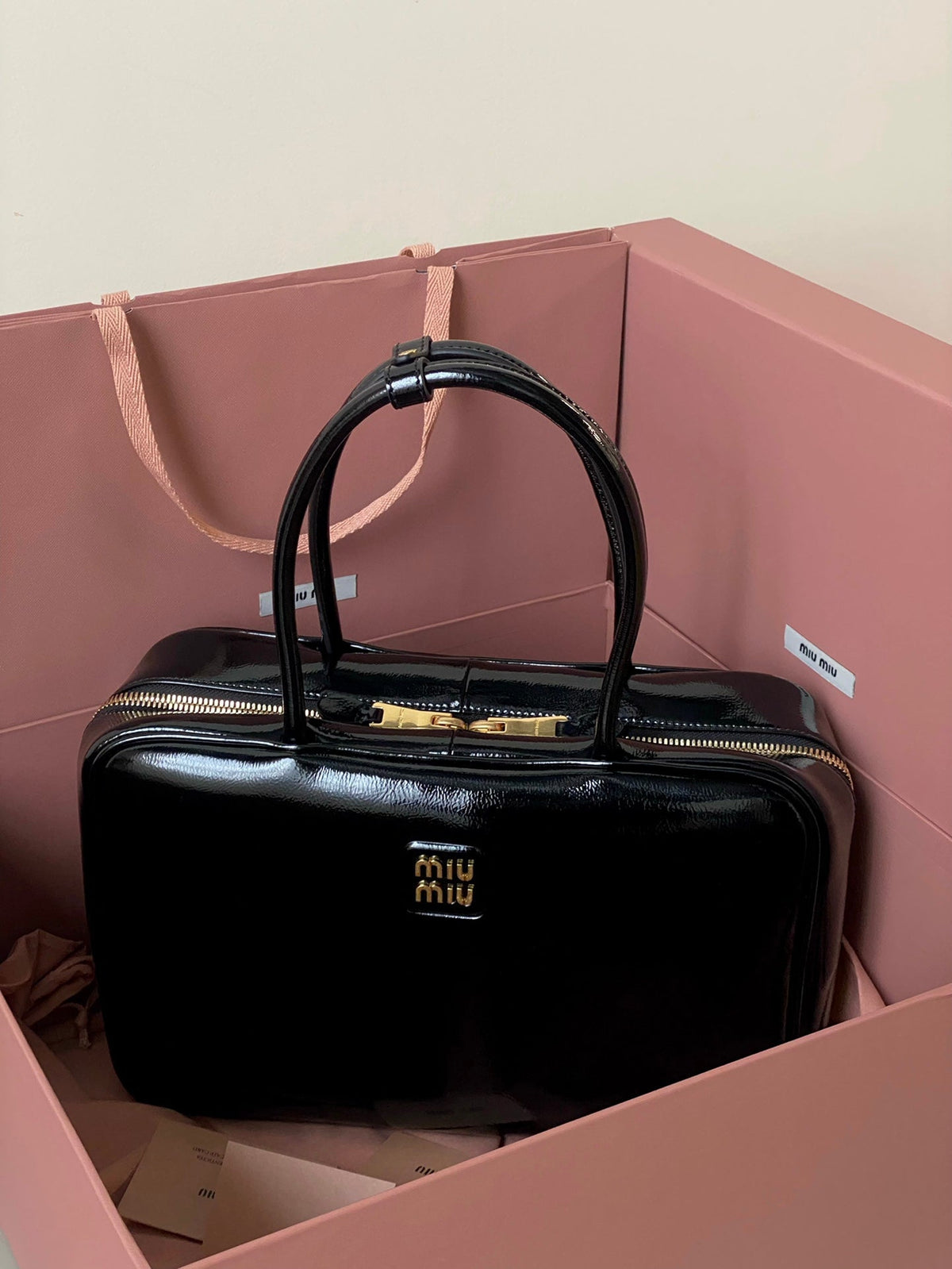 Beau Naplak 34cm Black Patent Leather