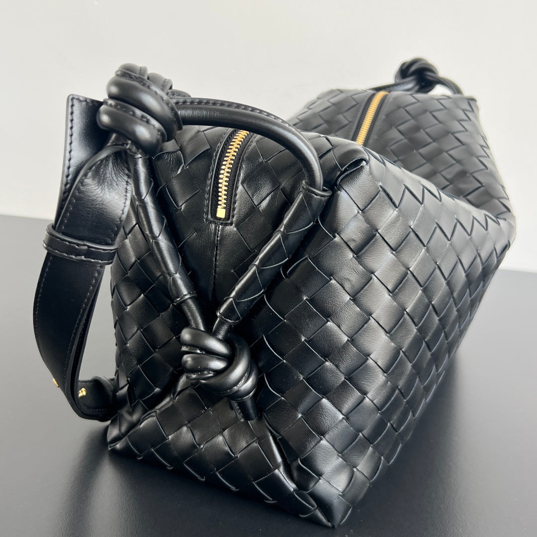 BV Loop 38cm Bag Black Cowhide 563652