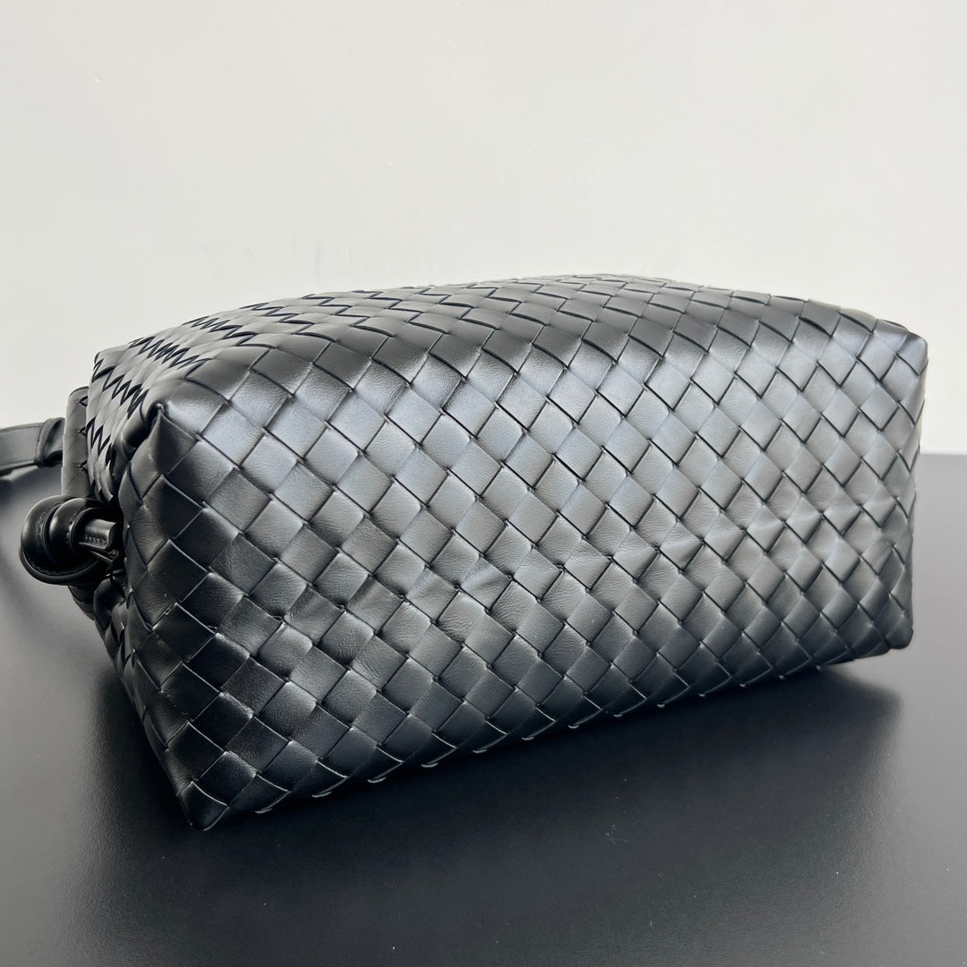 BV Loop 38cm Bag Black Cowhide 563652