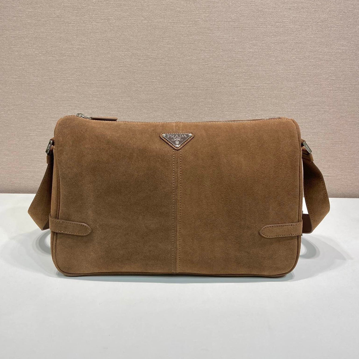 HOBO BAG 35 IN GINGERBREAD SUEDE SILVER LOGO