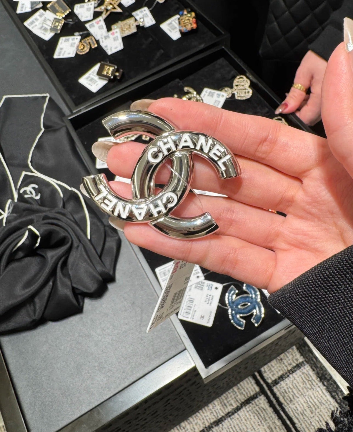 CC Brooch Silver 163761