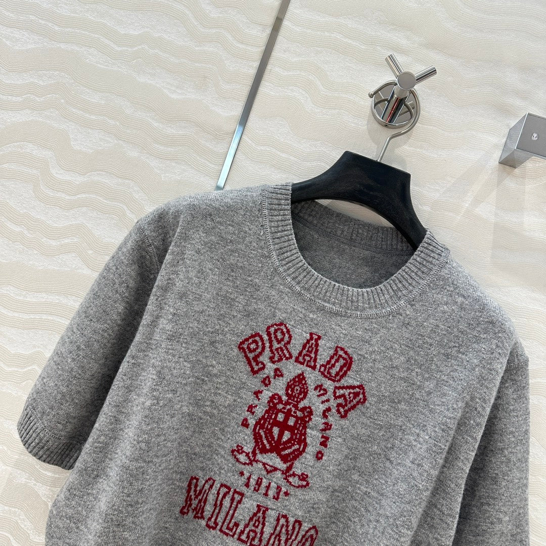 Prada 25 Short-sleeved Sweatshirt Gray mix Red Wool Cashmere