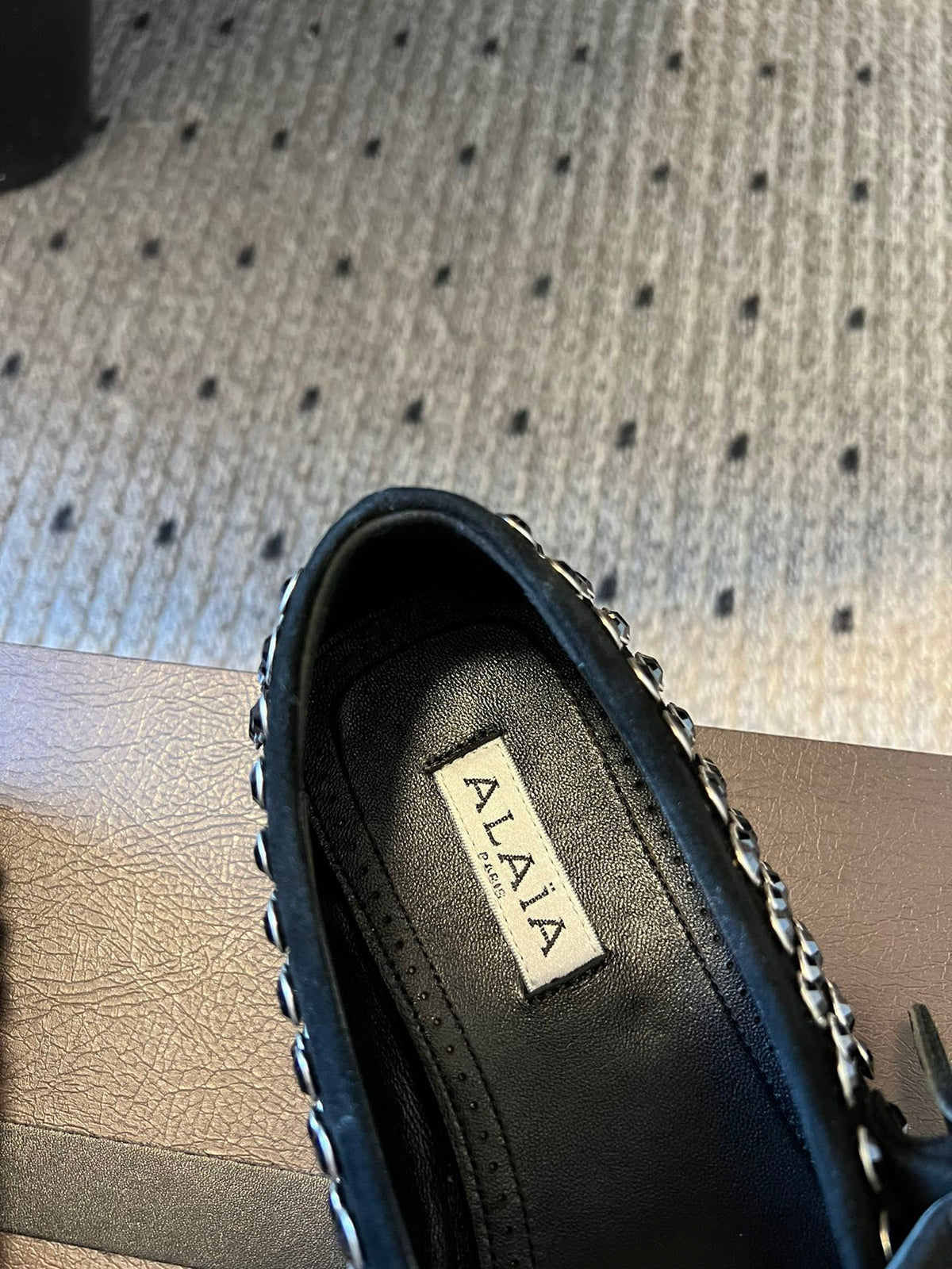 Alaia 25 Strass Ballet Flats Black Suede Goatskin 303726