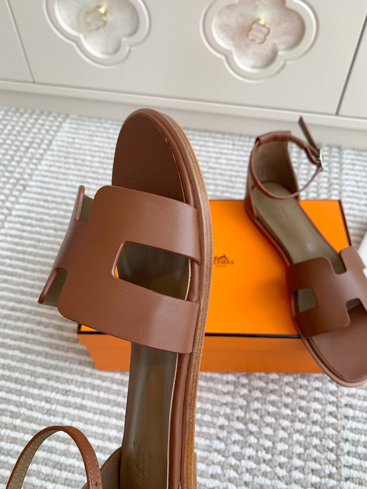 HM Santorini Sandal Etoupe Cowhide 291379