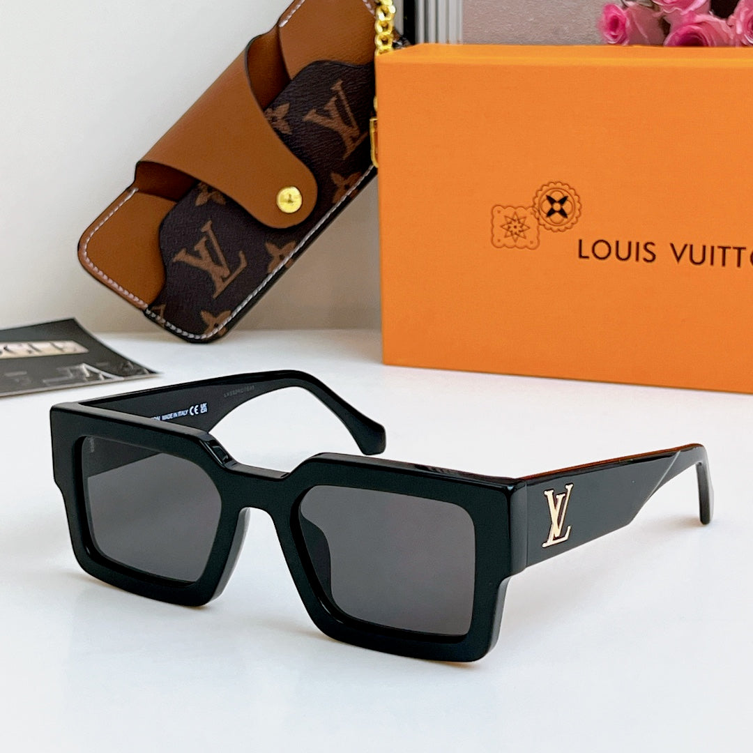 Louis Vuitton Sunglasses 563981