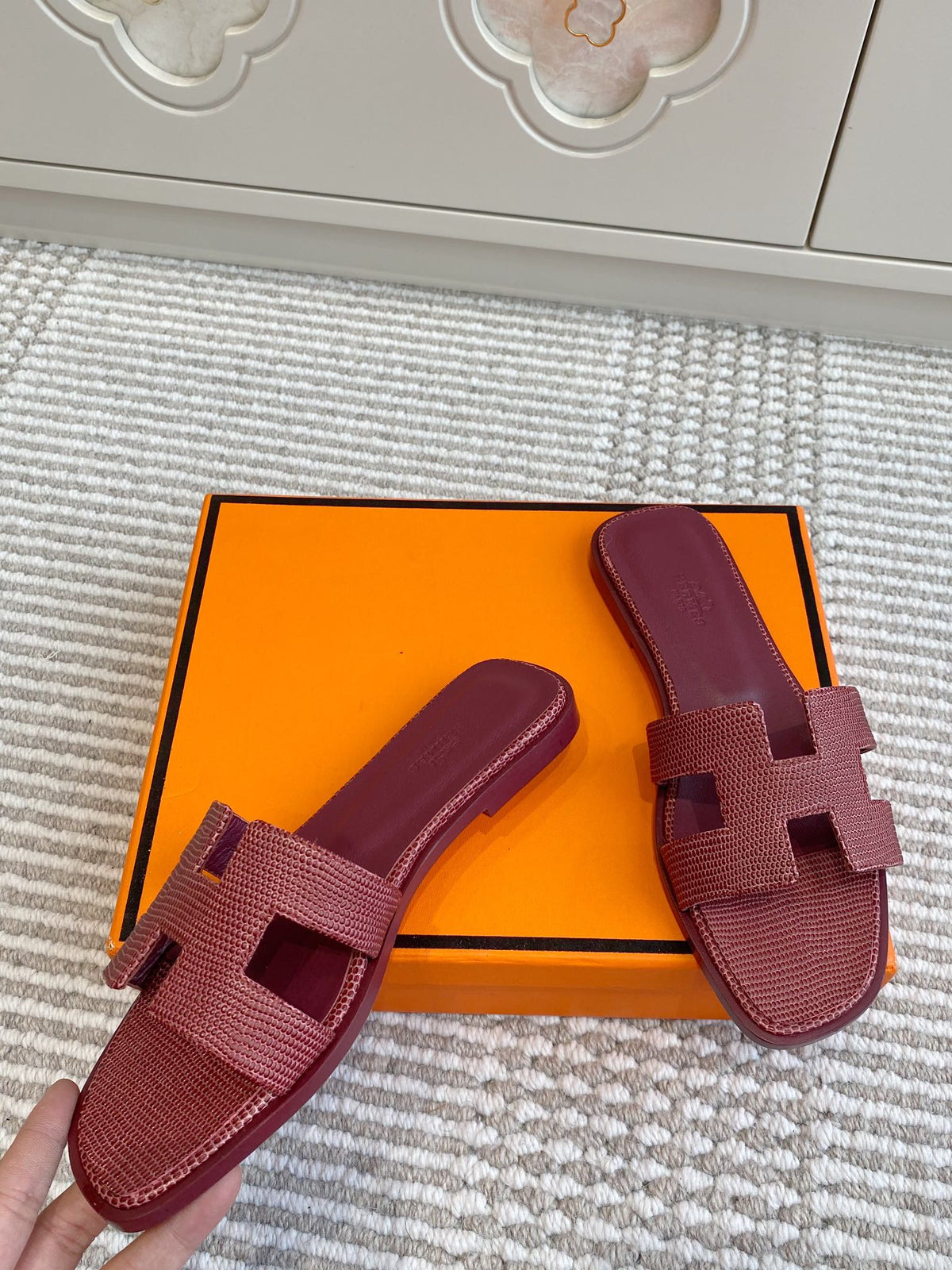 HM Oran Sandal Red Burgundy Sheepskin 291399