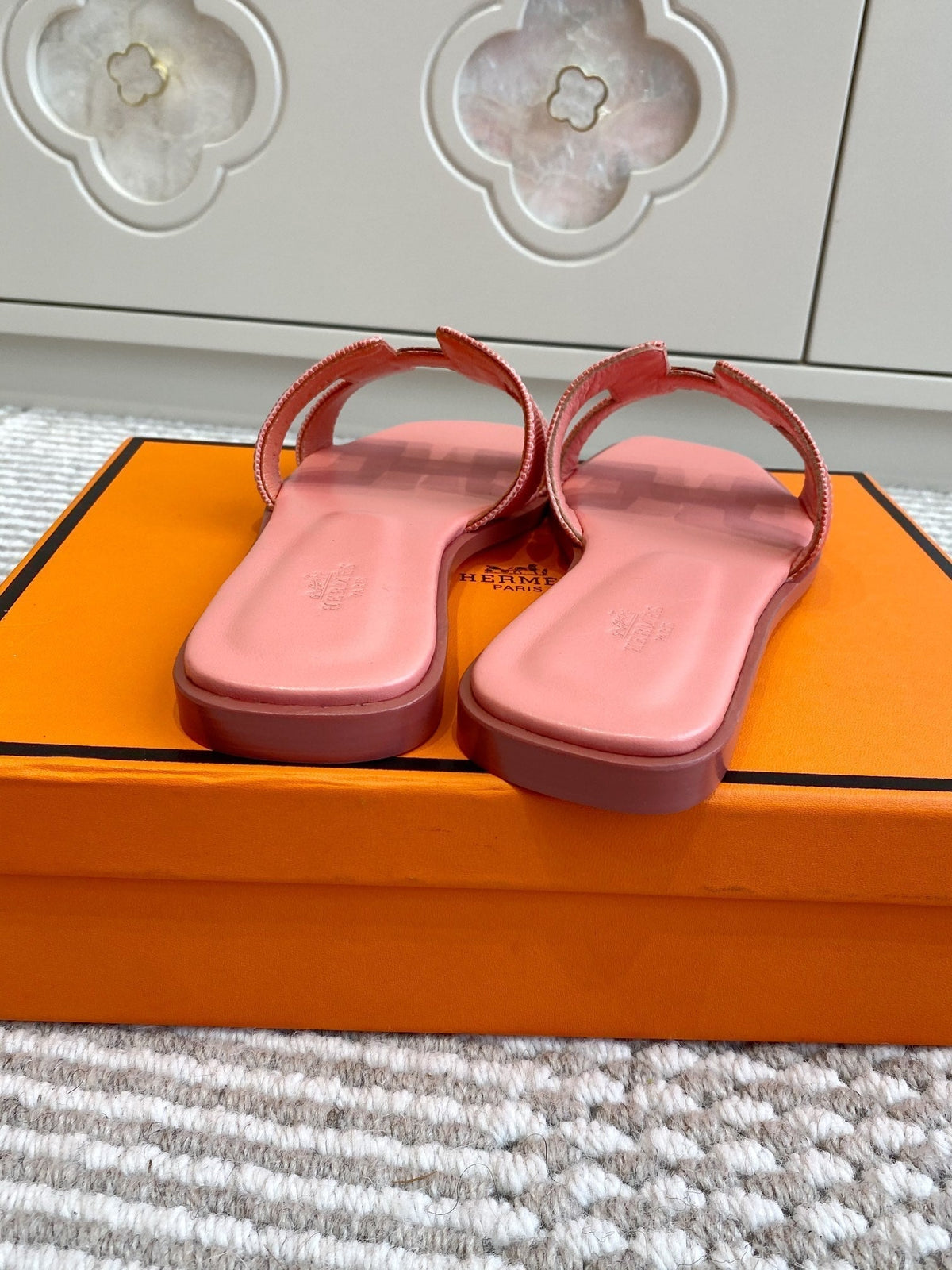 HM Oran Sandal Pink Sheepskin 291400