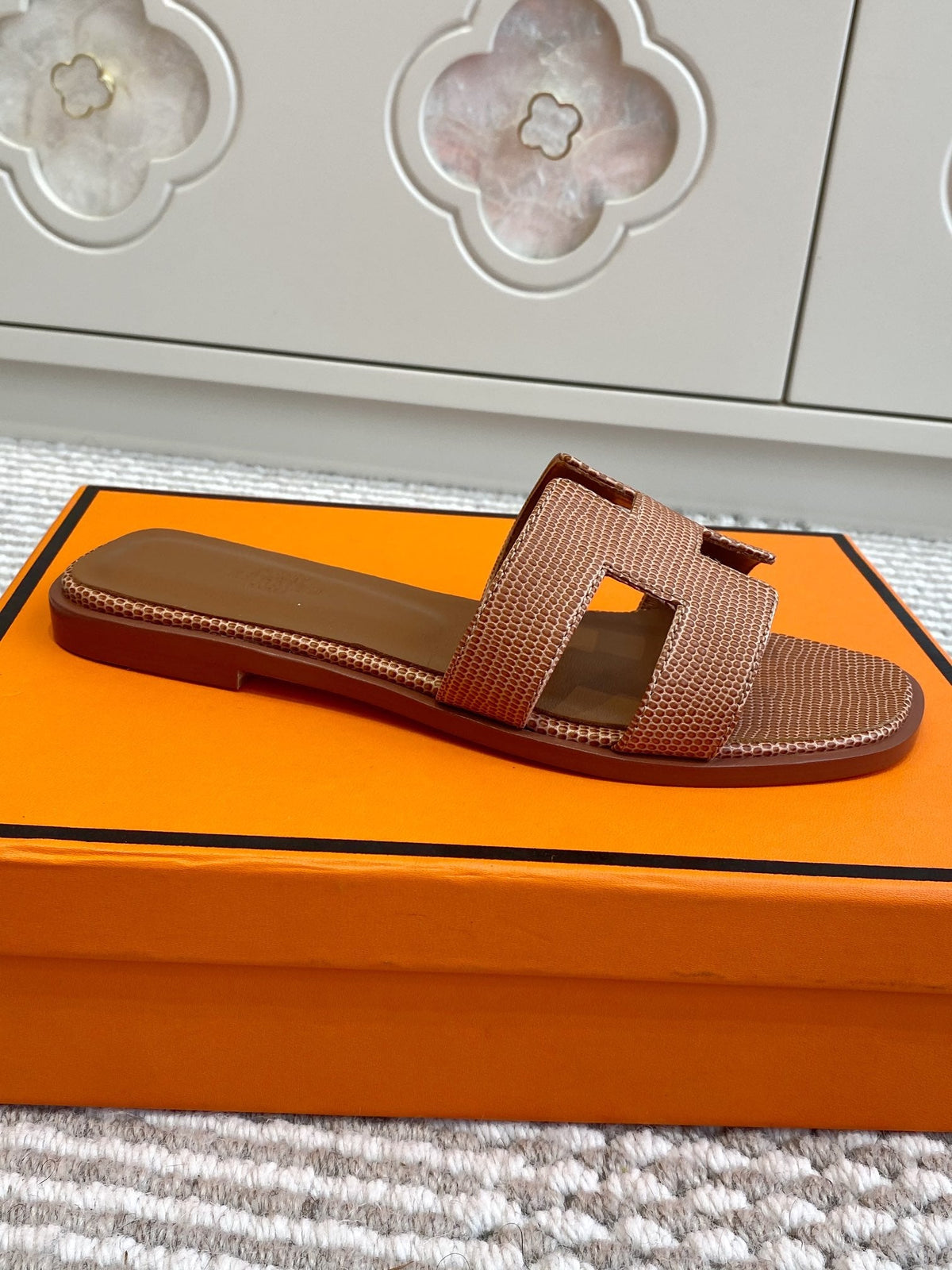 HM Oran Sandal Brown Sheepskin 291402