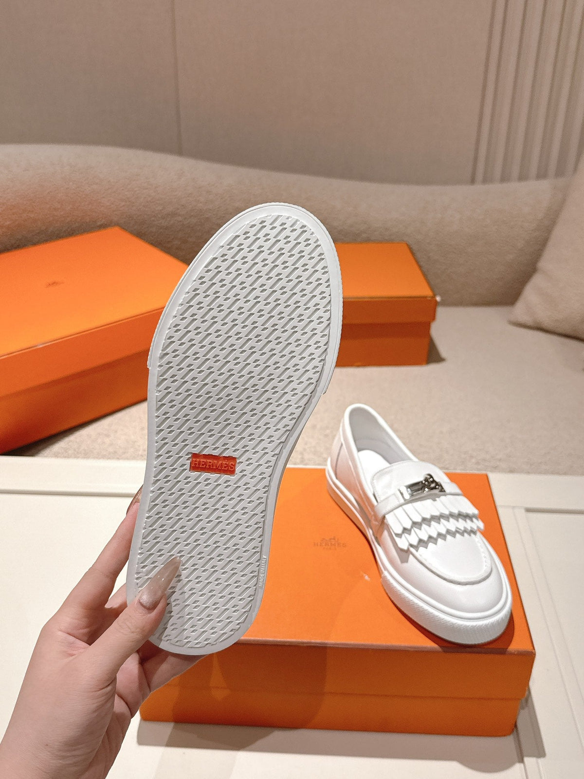 HM 25ss Platform Loafers Kelly Buckle White Cowhide 577475