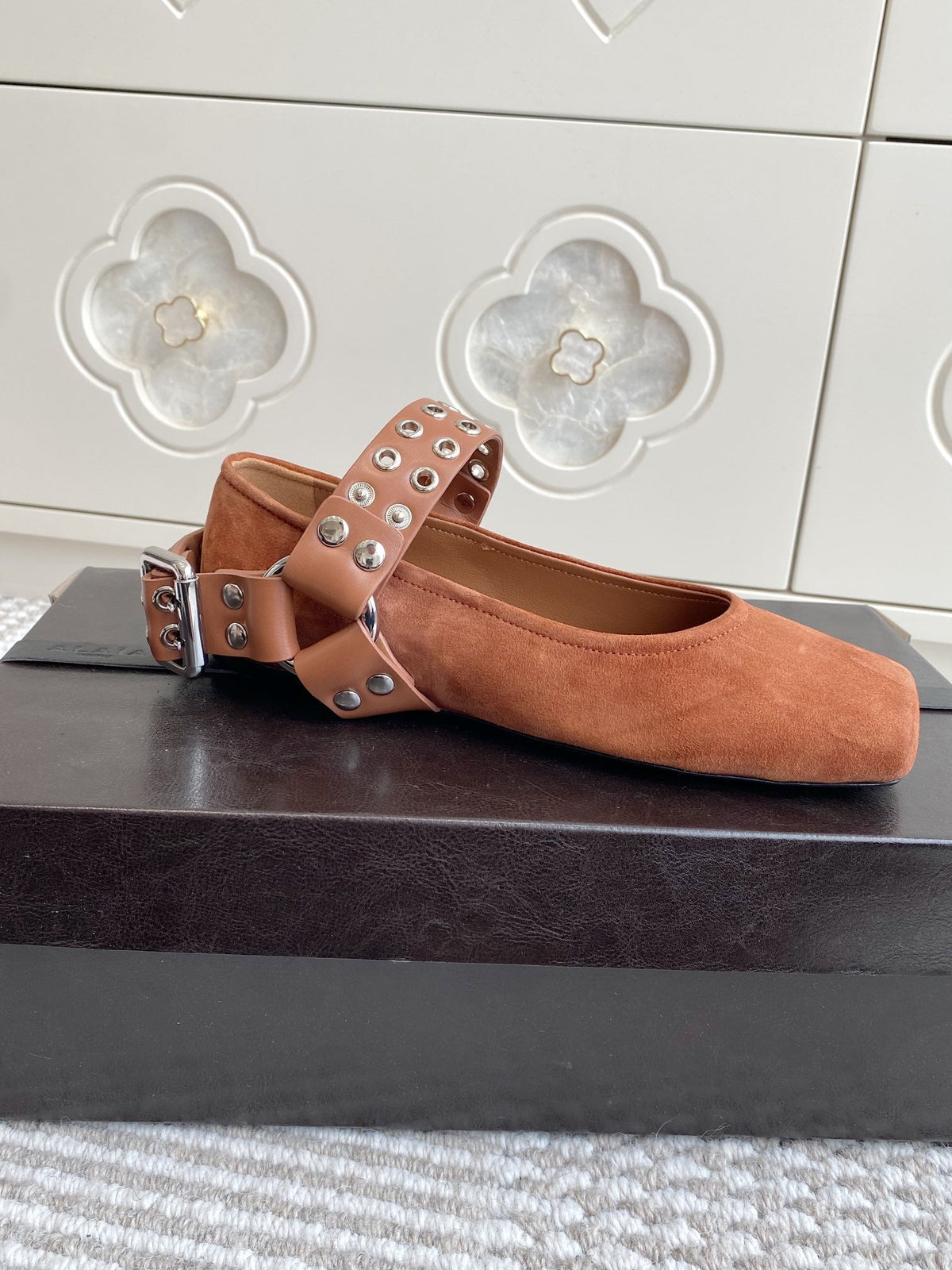 Alaia 25 Biker Ballet Flats Brown Suede 291057