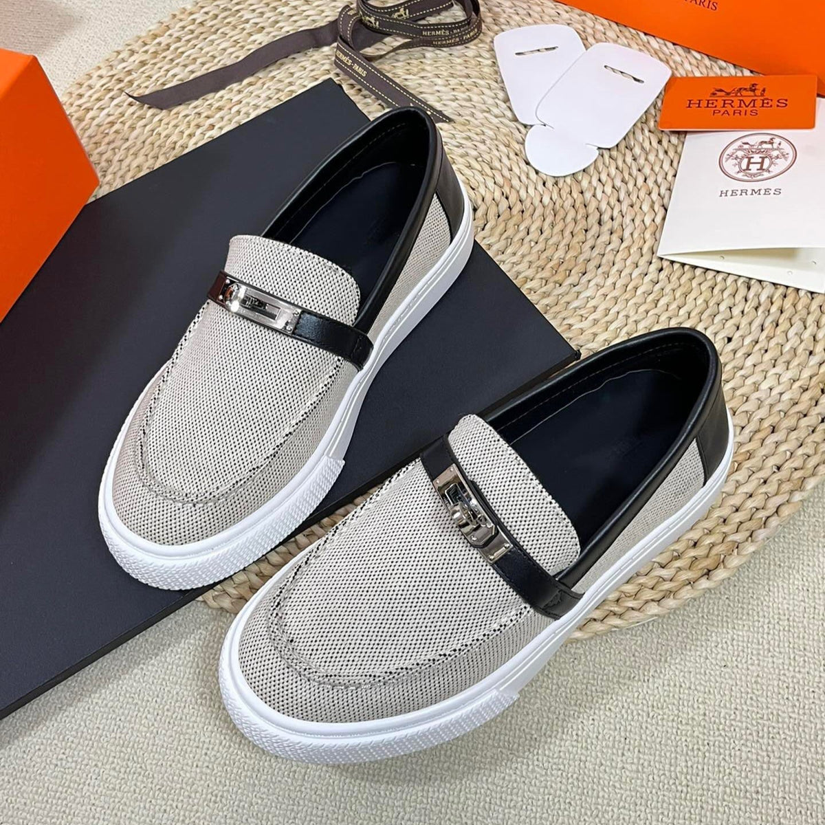 HM Buckle Casual Loafer Black Cowhide Cloth 317046