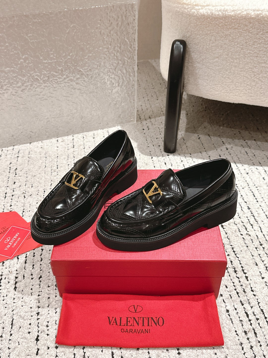 VT Vlogo Loafer Black Patent Leather 359840