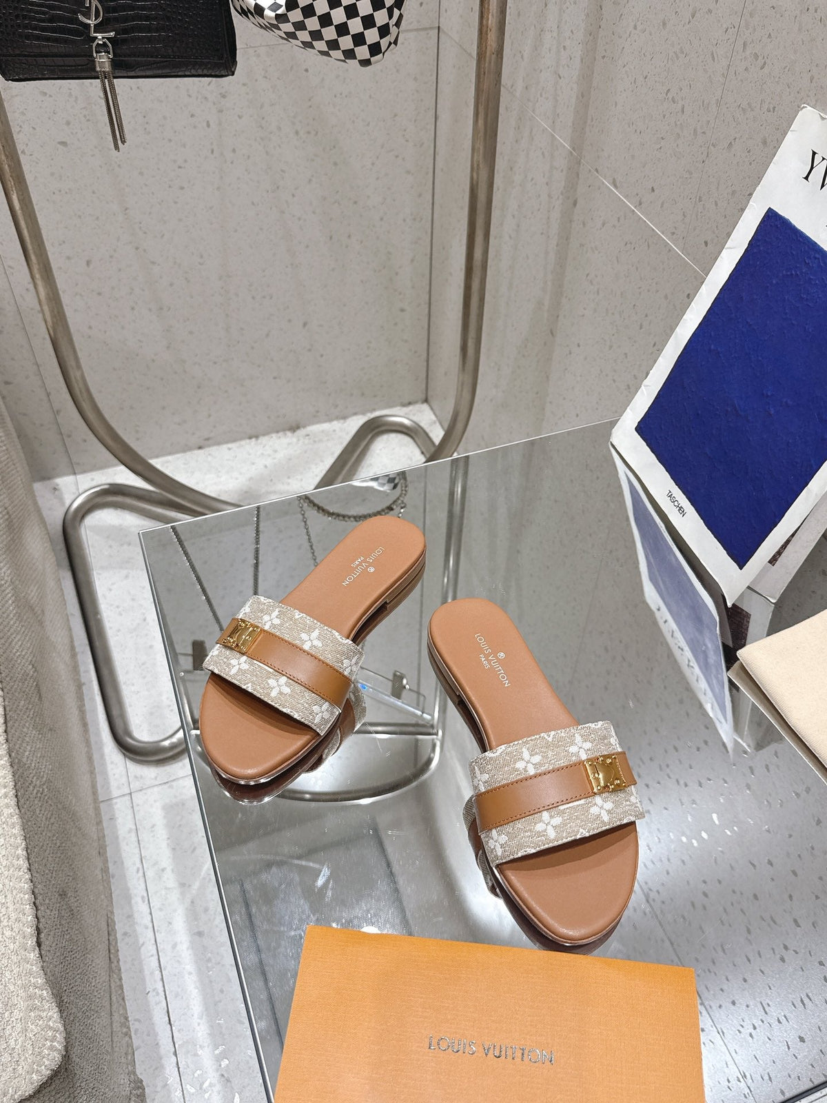 LV Flat Mules pairs raffia brown monogram cowhide 383724