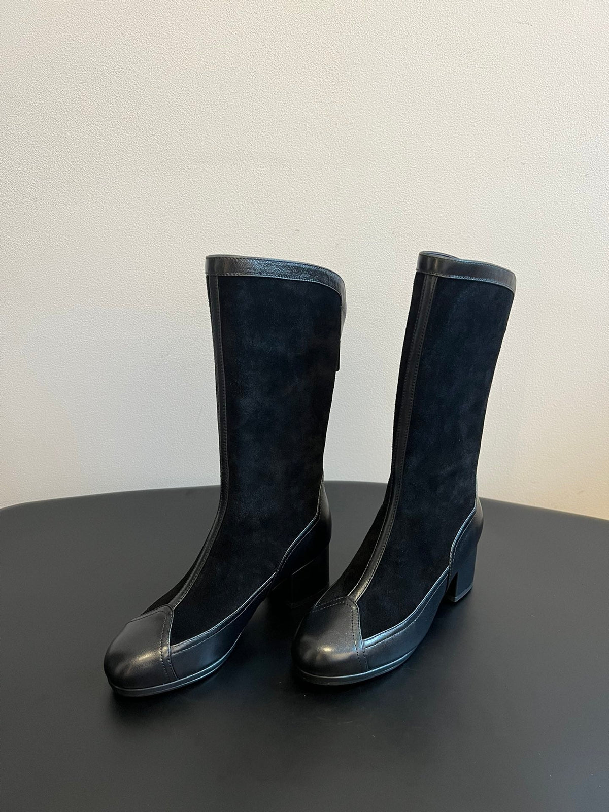 CC 25 Martin Boot Black Suede Sheepskin 408608
