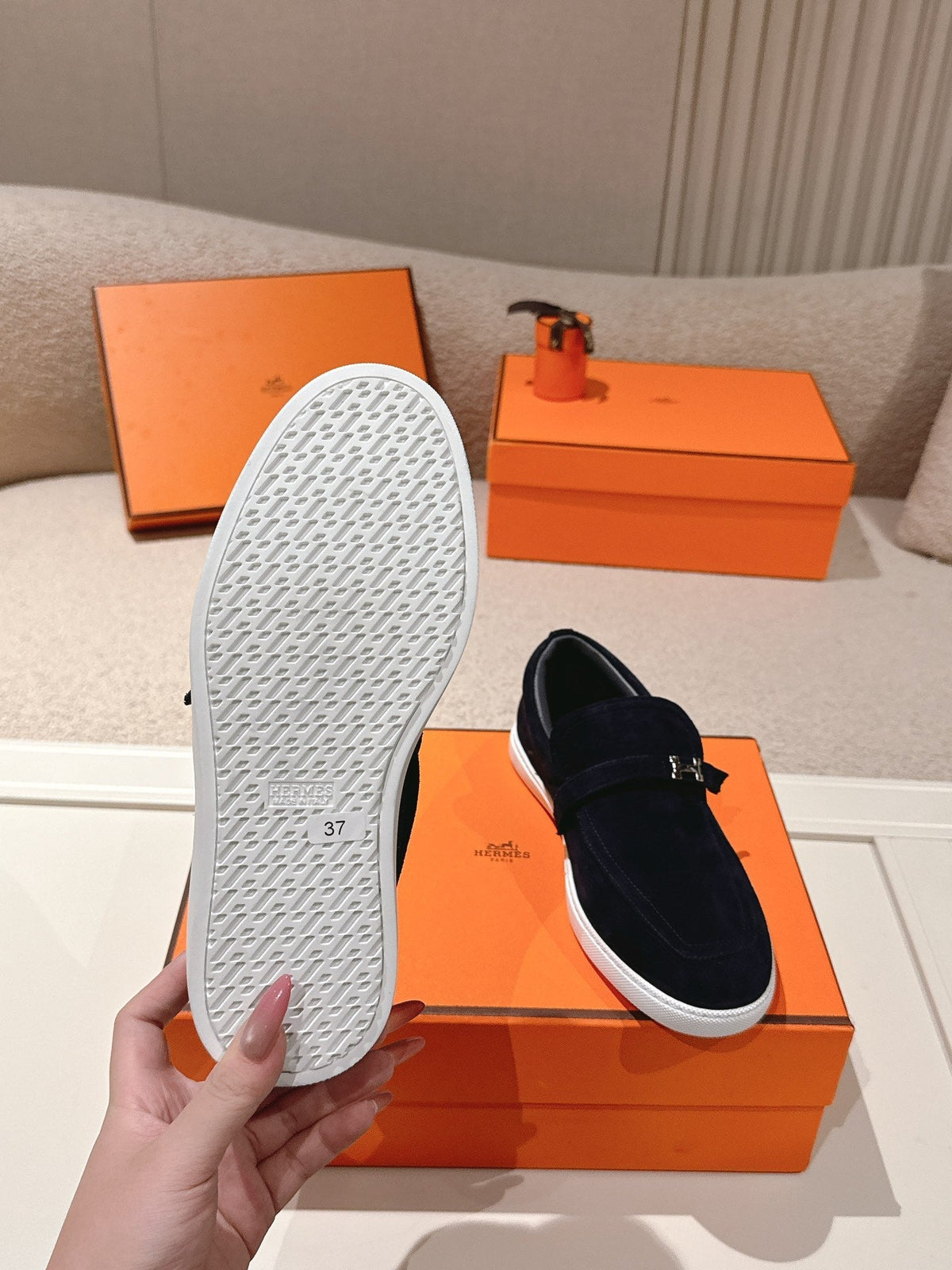 HM 25ss Loafers Navy Blue Suede 577162