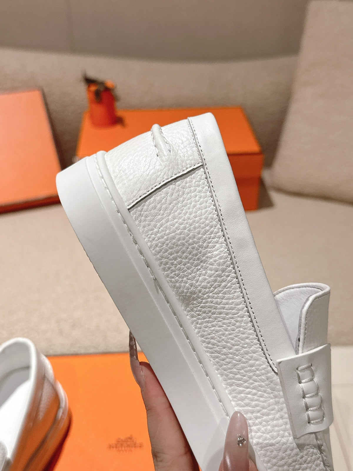 HM 25ss Platform Loafers White Sheepskin 577174