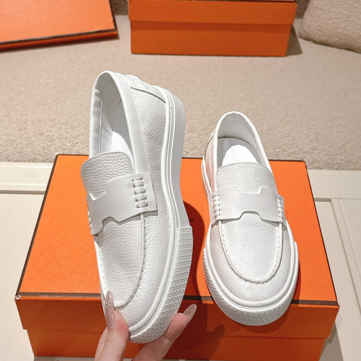 HM 25ss Platform Loafers White Sheepskin 577174