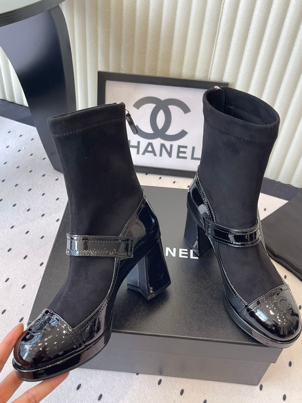 CC 25 Short Boot Black Suede Patent Leather 514102