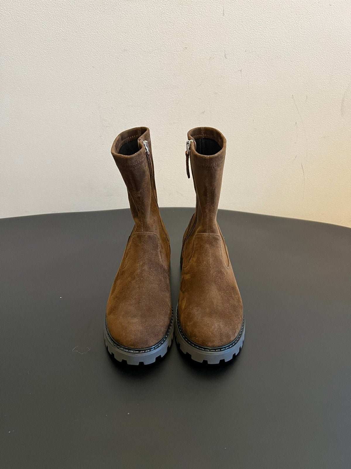 The Row 2025 Boot Brown Suede  561645