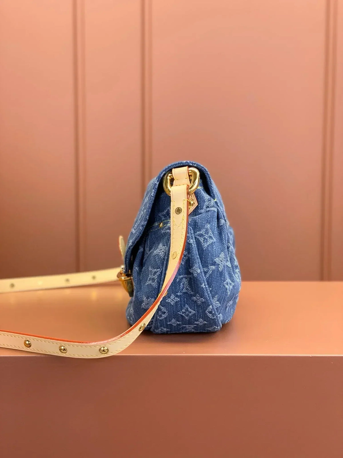 LV Sunset 27cm Monogram Blue Denim