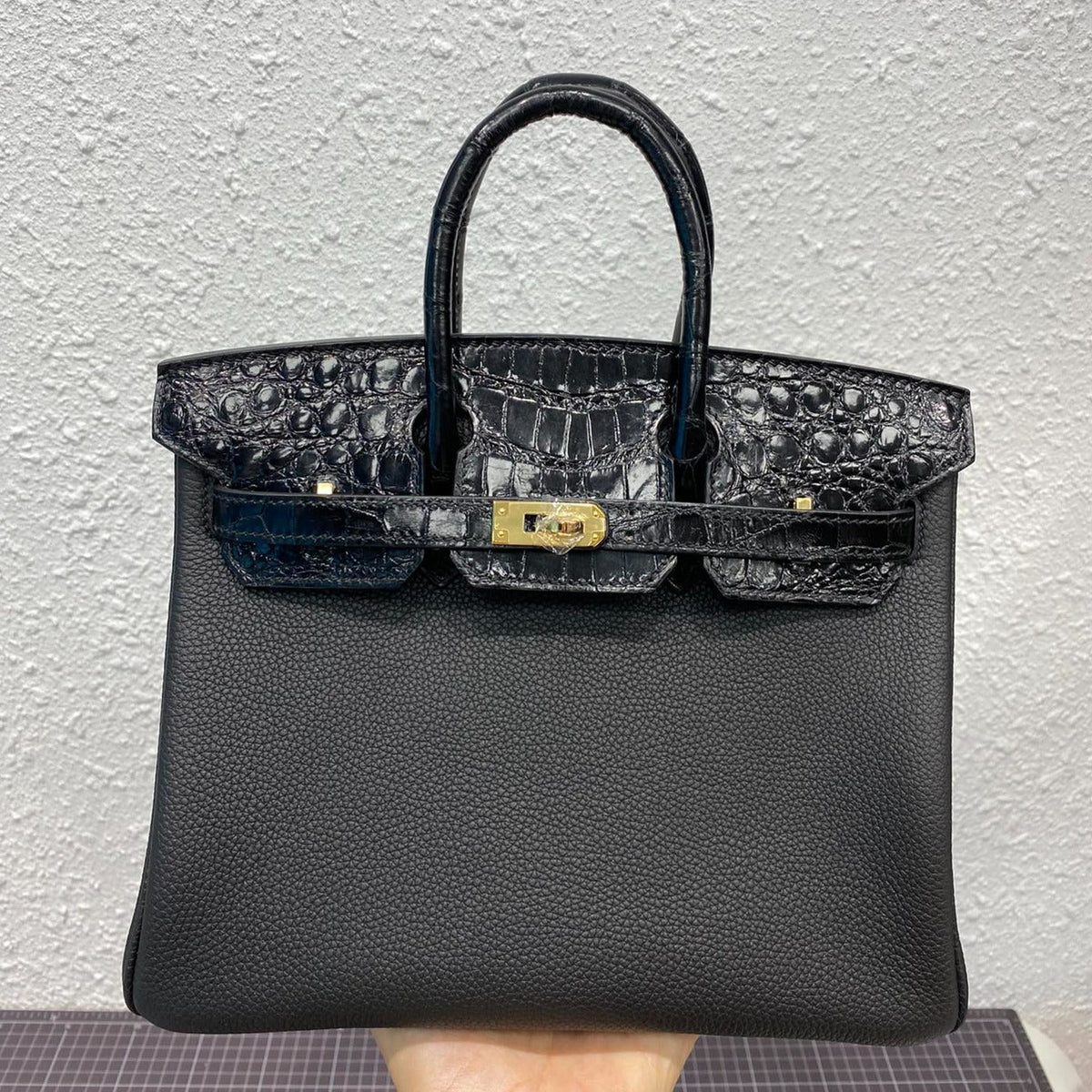 HM BIRKIN 30CM BLACK CROCODILE AND TOGO LEATHER GOLD HARDWARE