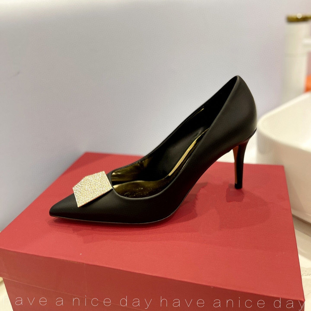 One Stud Diamond Patent Black Leather Pump
