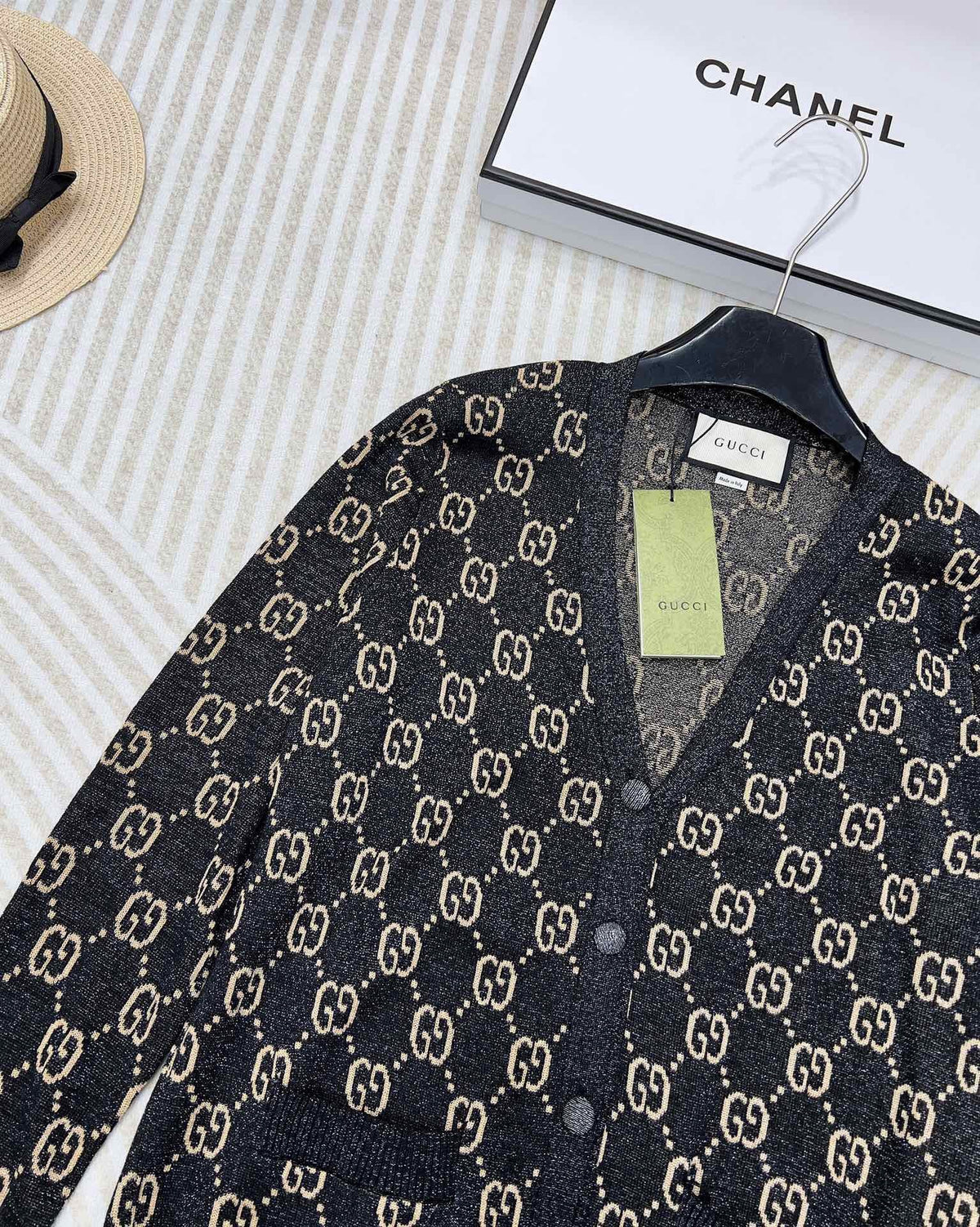 GG V-Neck Long Sleeve Cardigan Black Beige Monogram