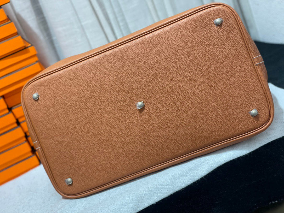 HM Shark Bolide 45cm Gold Togo Leather
